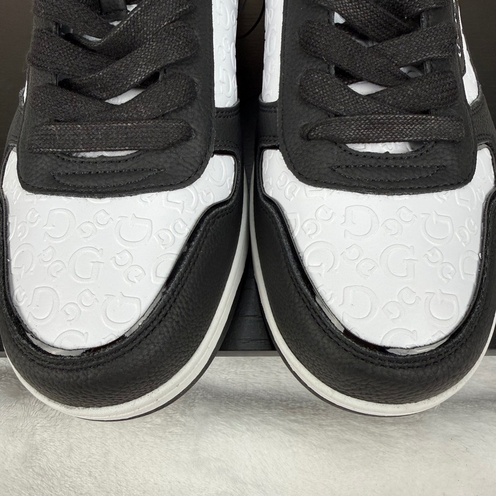 Guess Mens 11 M Tirry Black White Low Top Sneakers Embossed 4G Logo Lace Up New - Picture 3 of 11